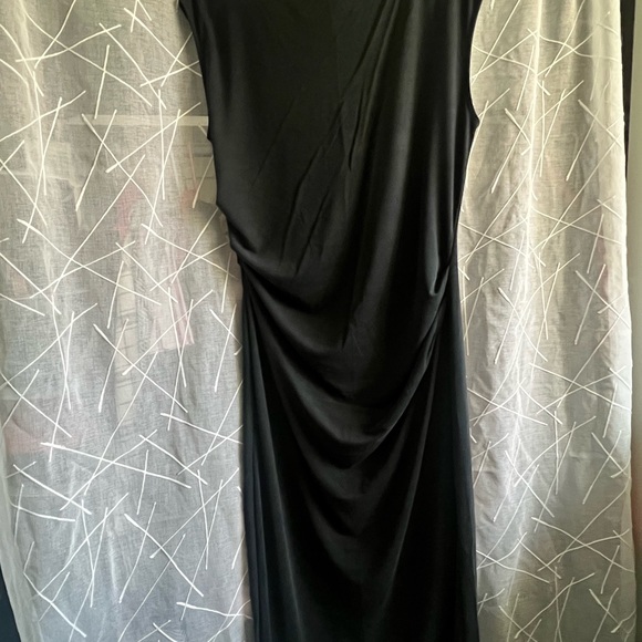 Old Navy Black Sleeveless Dress - Picture 2 of 3